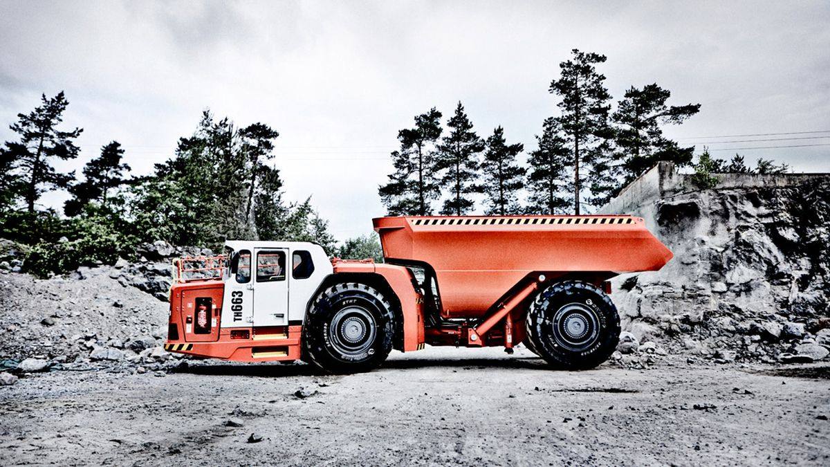 запчасти на подземный самосвала SANDVIK TH320